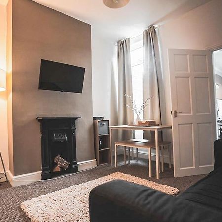 Cosy Affordable Digs Near Coventry City Centre Sleeps5 With Free Parking Kültér fotó