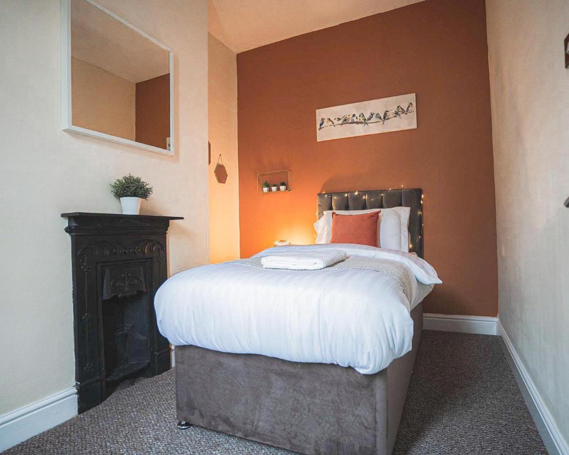 Cosy Affordable Digs Near Coventry City Centre Sleeps5 With Free Parking Kültér fotó