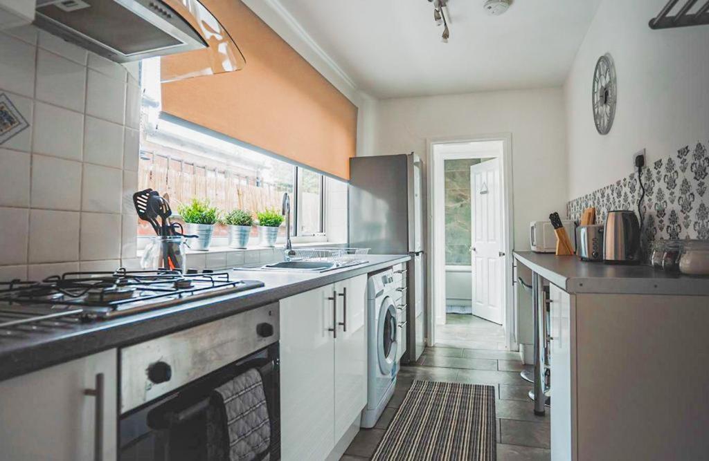 Cosy Affordable Digs Near Coventry City Centre Sleeps5 With Free Parking Kültér fotó